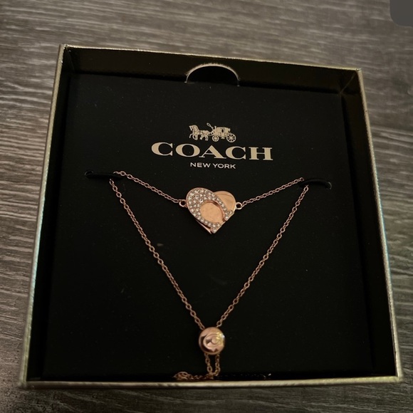 NWT WOMEN’S COACH NECKLACE - Picture 2 of 3